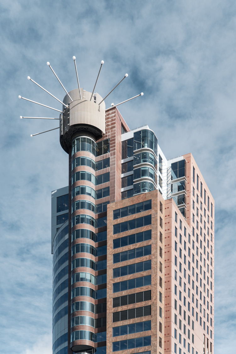 087090 00 087090 Majestic Tower N2 medium